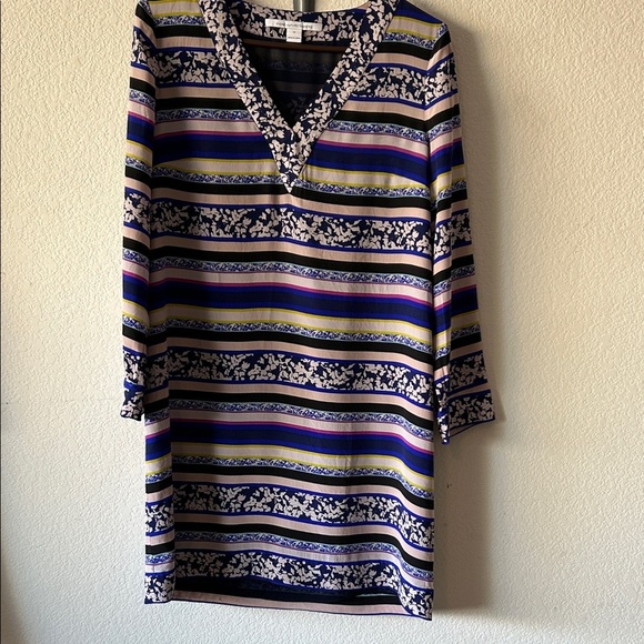 Diane Von Furstenberg Ruby Silk Shift Dress size 12 floral and stripe - Picture 2 of 9